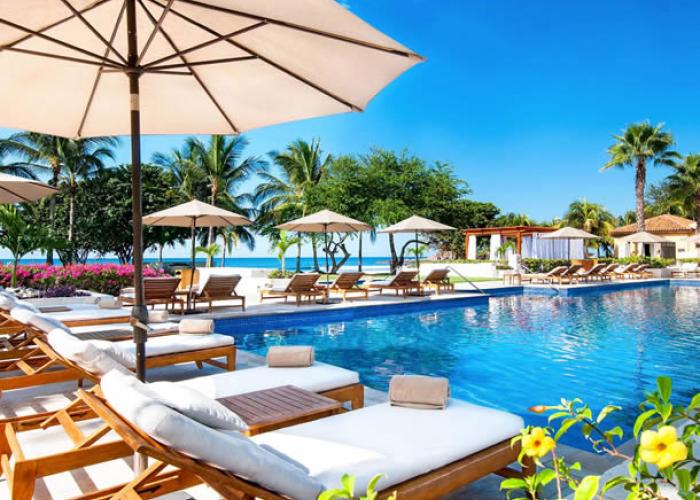 The Best of Both Worlds: Luxury Villas with Resort Amenities at Punta Mita